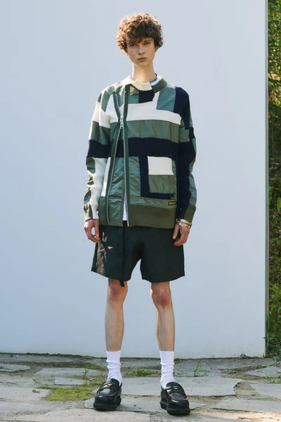 Look 11